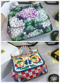 Picture of Dolce Gabbana Handbags _SKUfw67847052fw